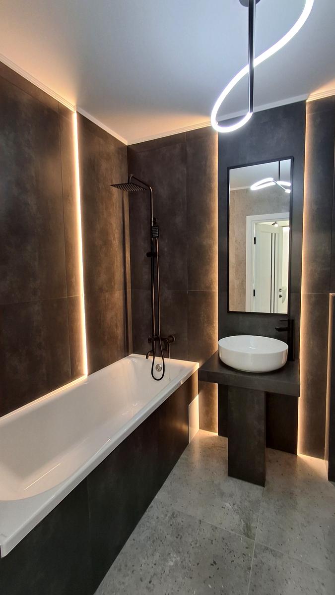 1864089561206055
