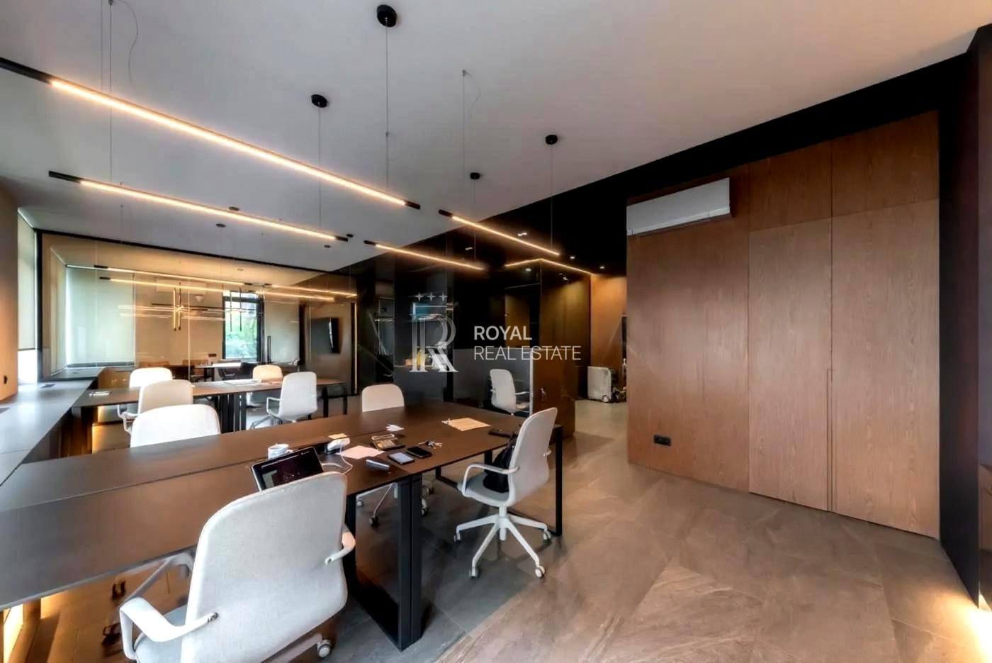 1864097393692365