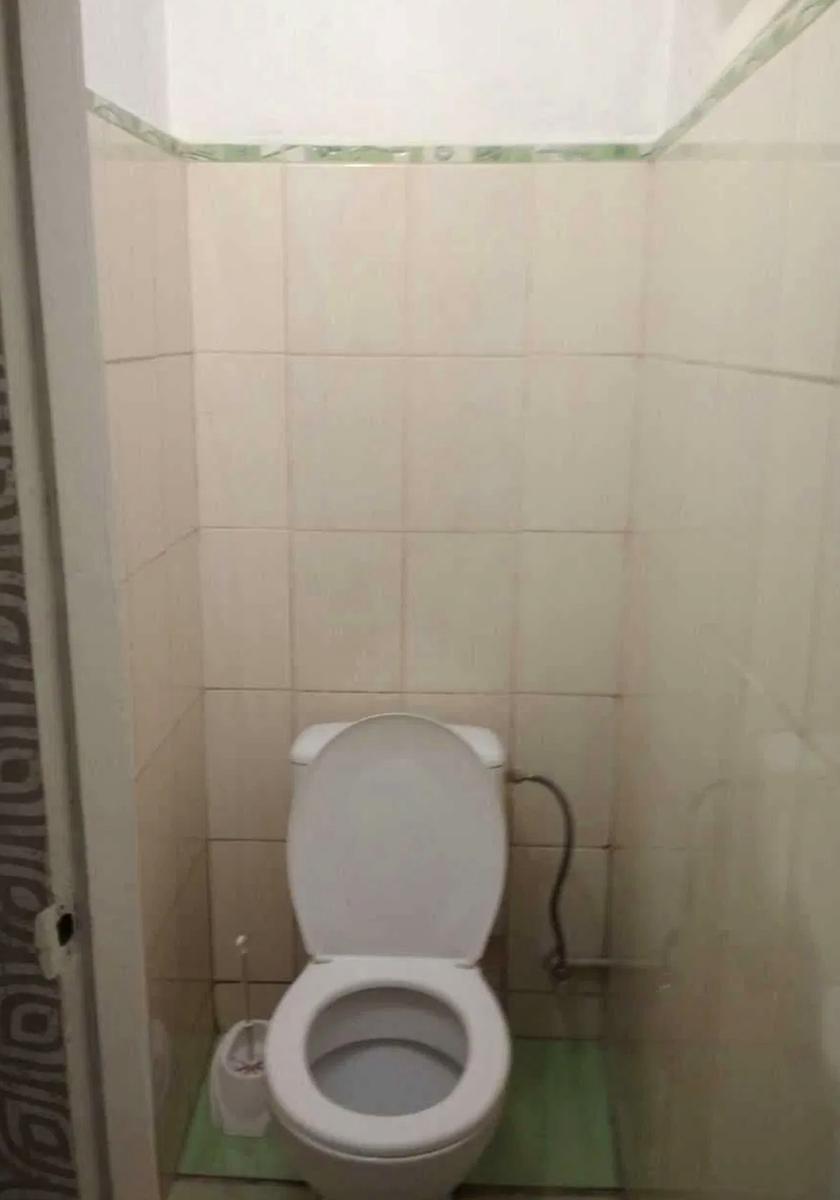 1864179834751578