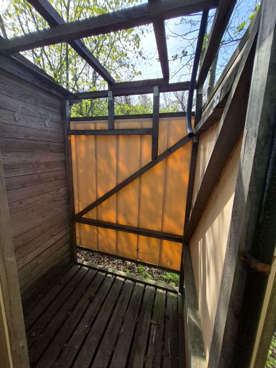 1864180059104089