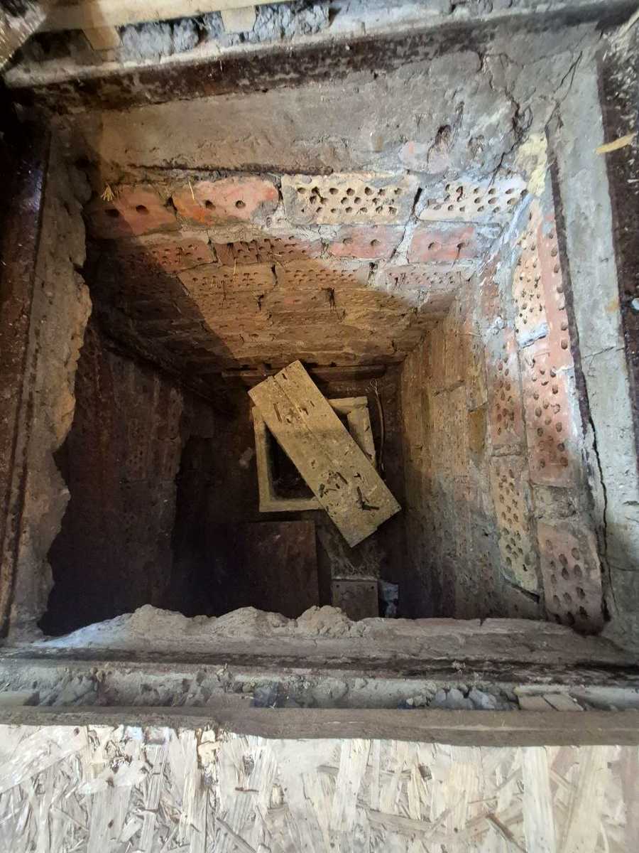 1864180059654219