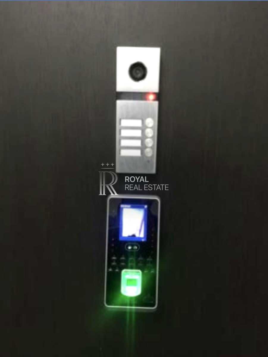 1864200745278917