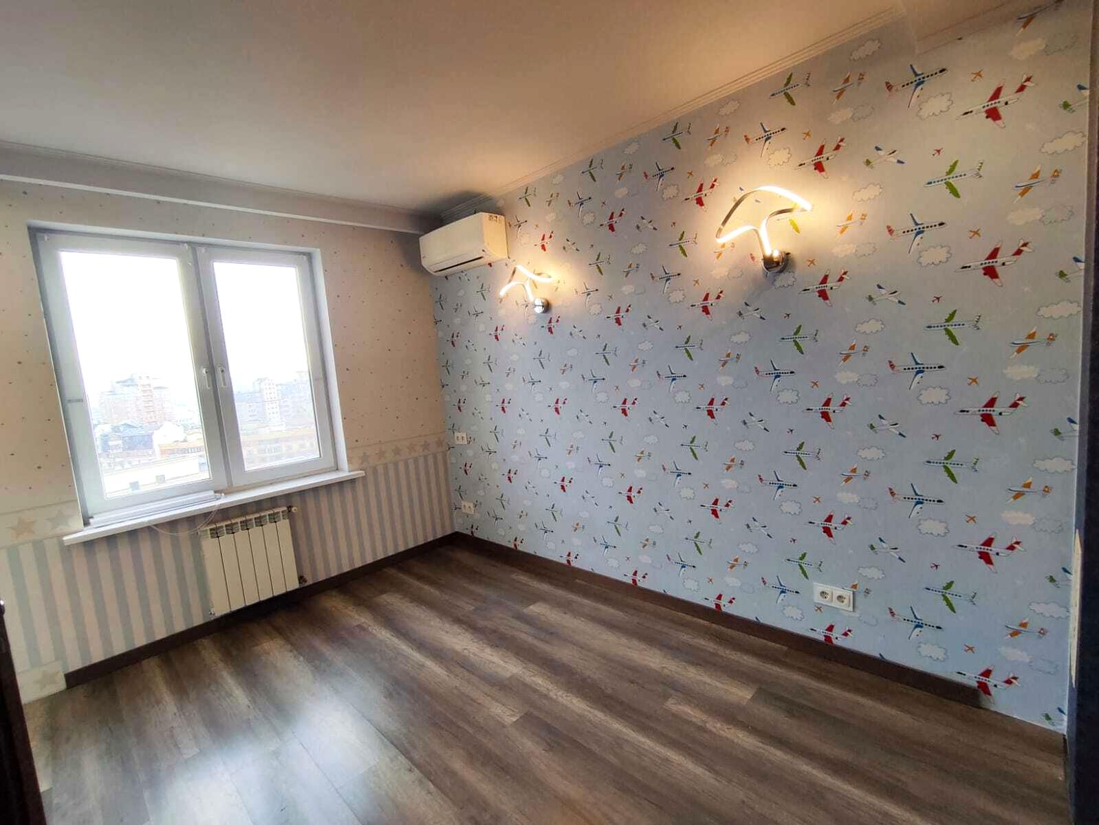 1864238670329319