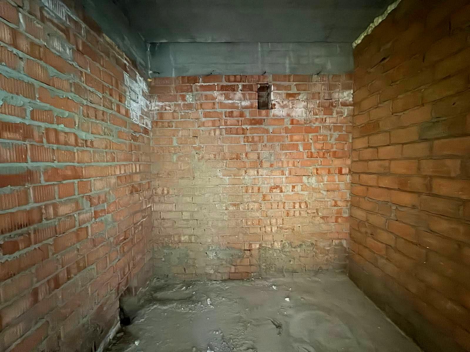 1864239816317224