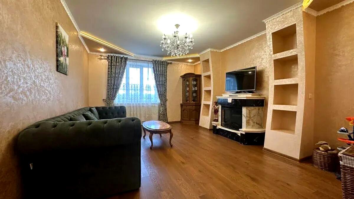 1864243494609771