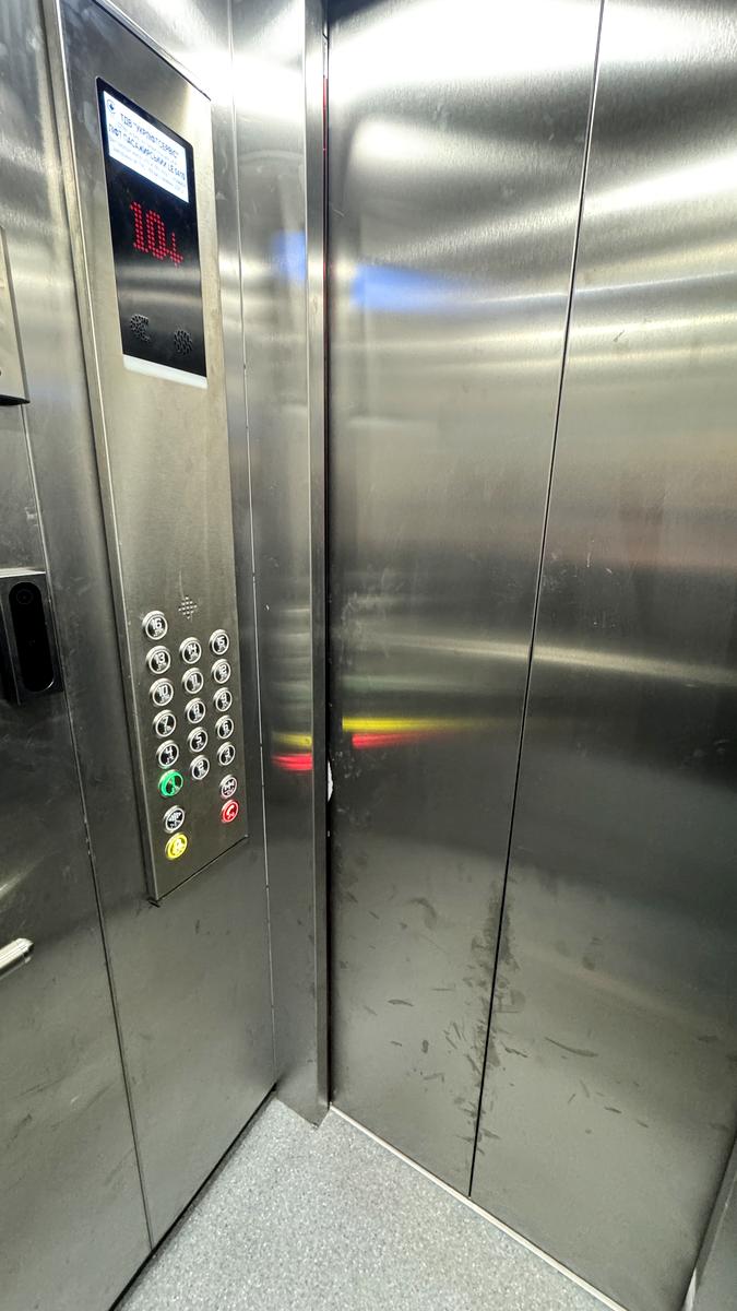 1864244596826630