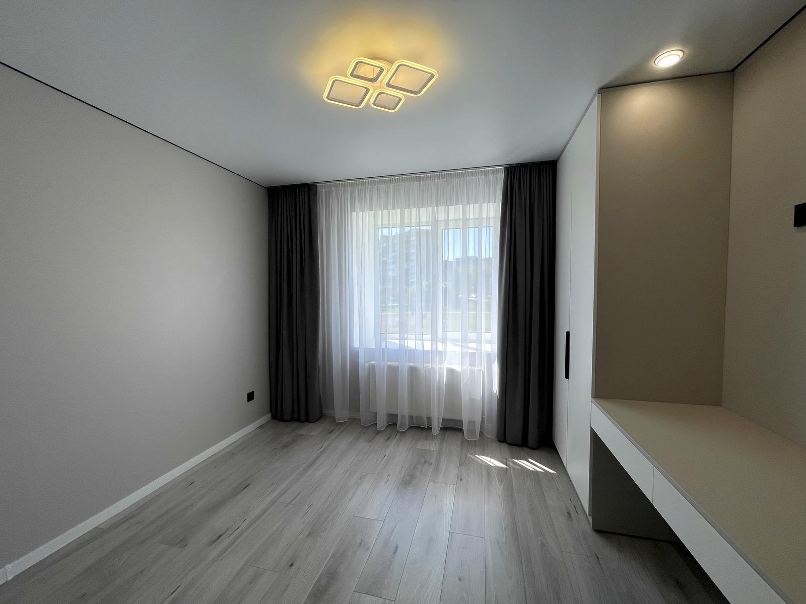 1864247717276511
