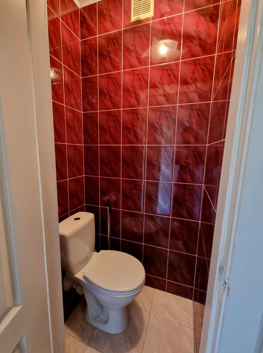 1864249040703336