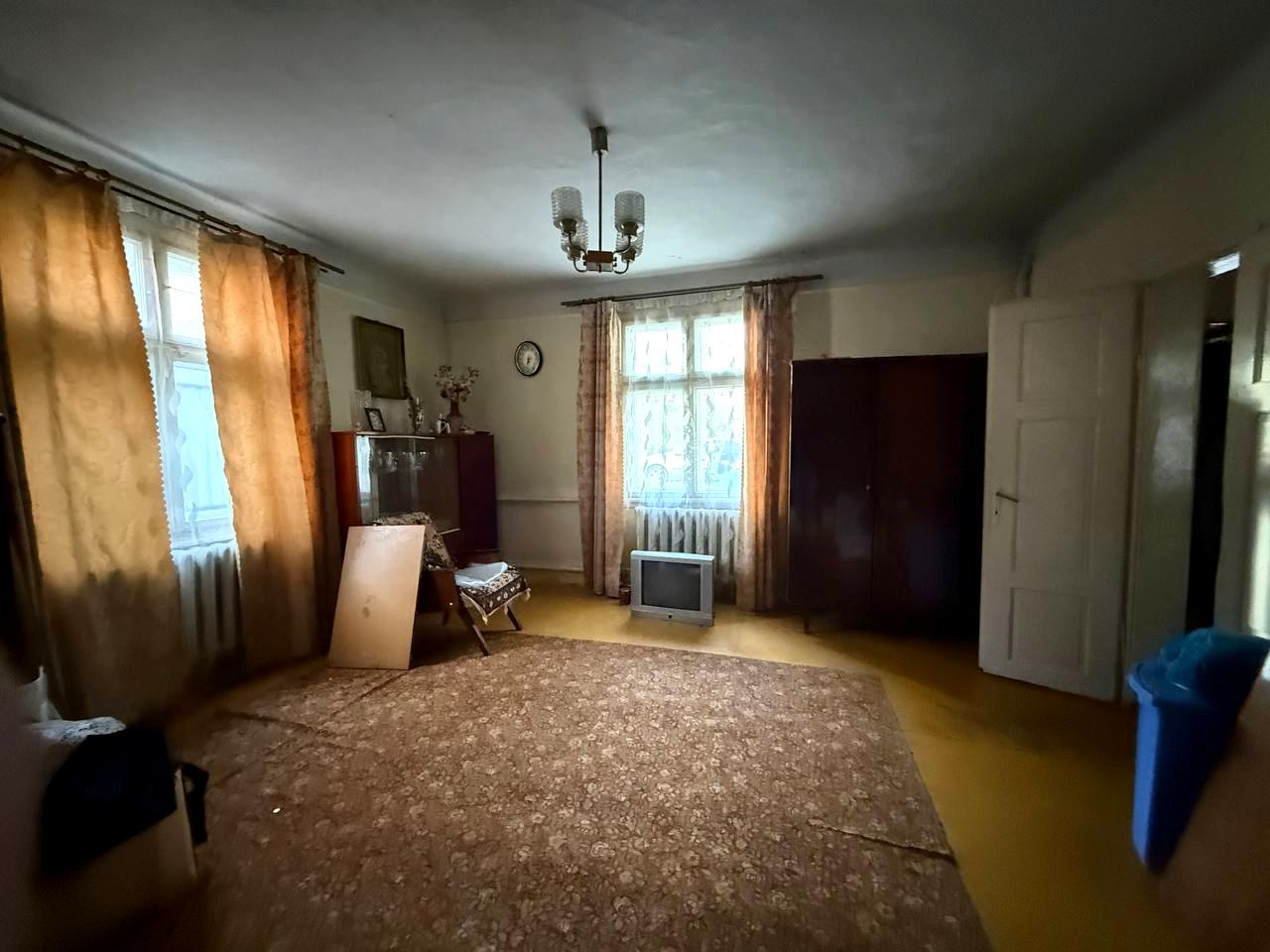 1864249870060408
