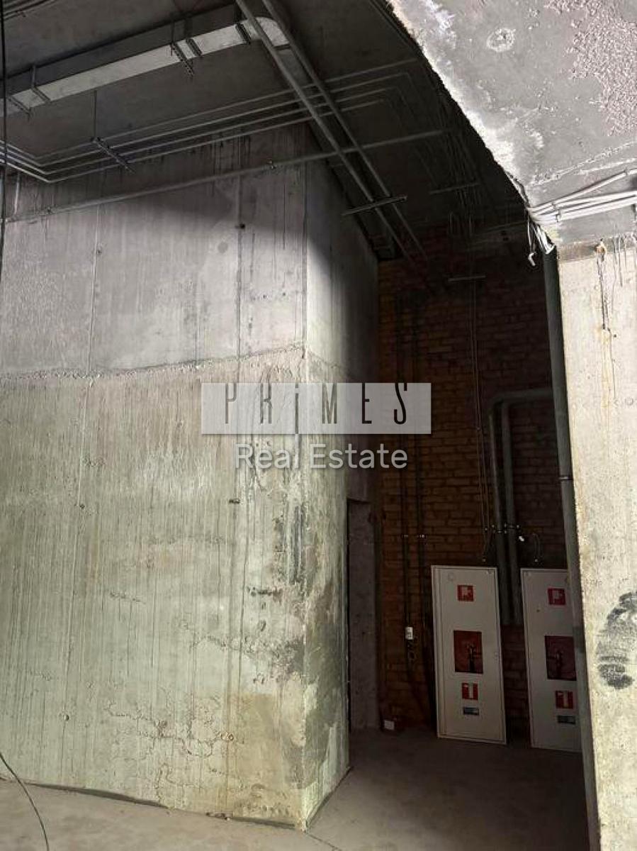 1864249875475773