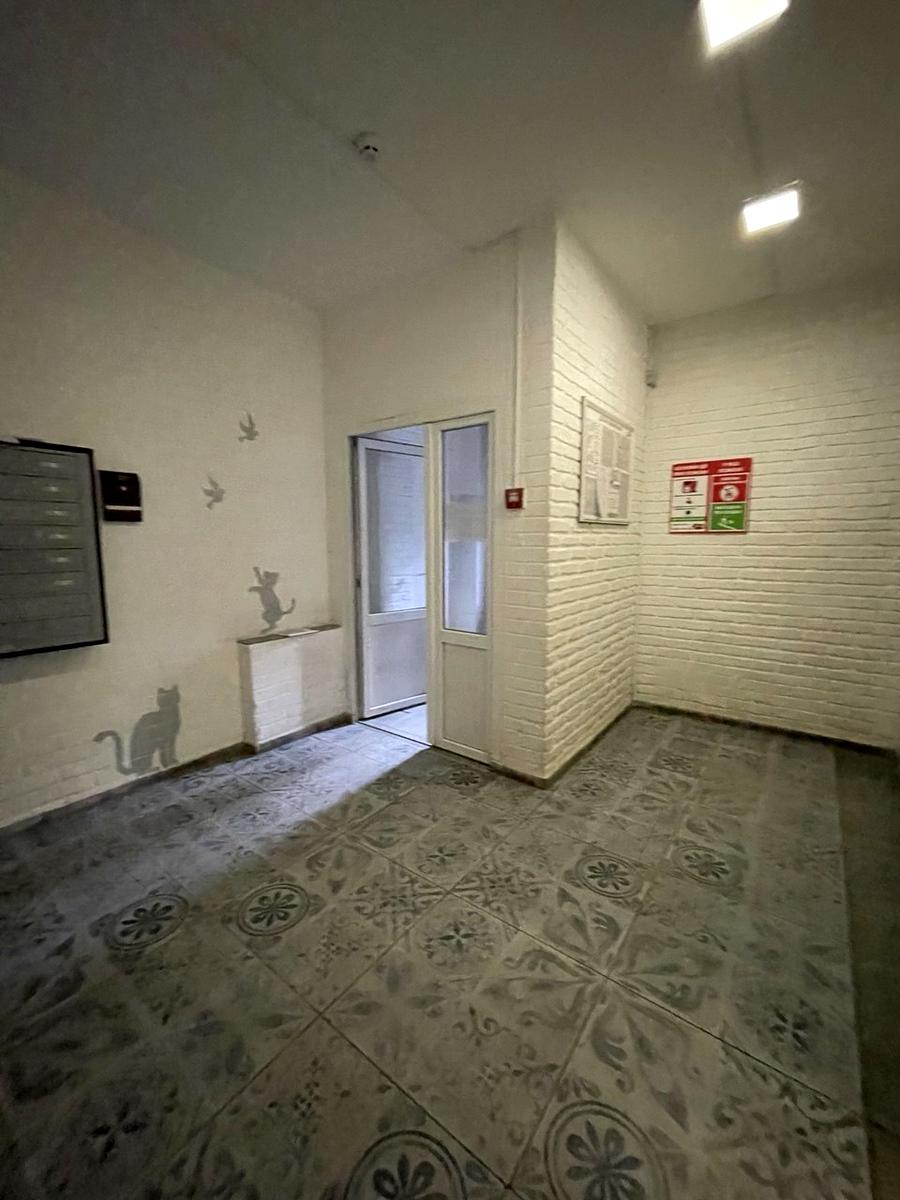 1864249897565304