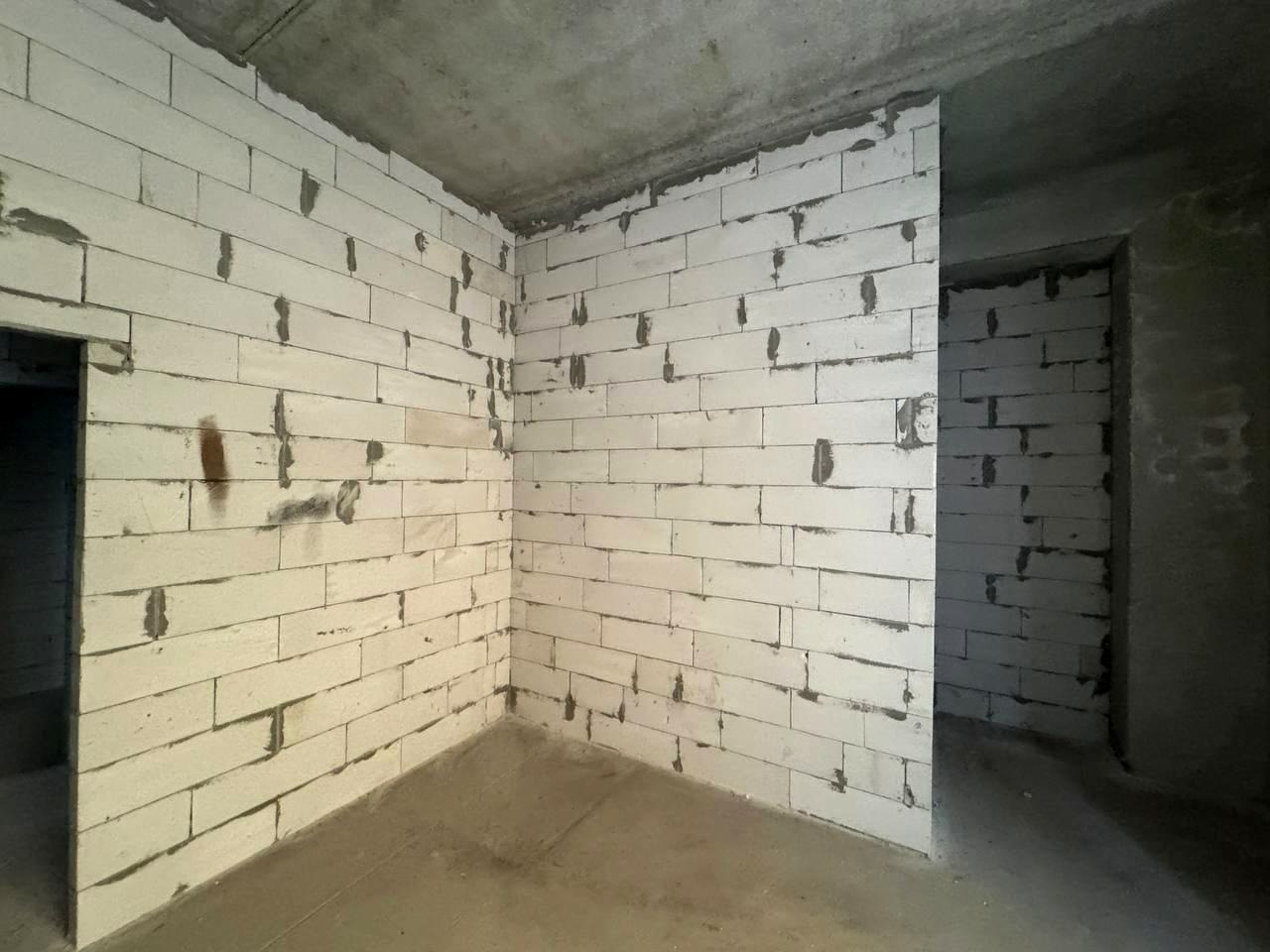 1864253022106840