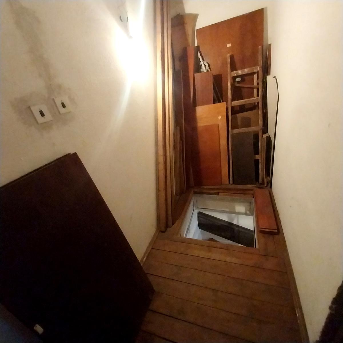1864256153644806