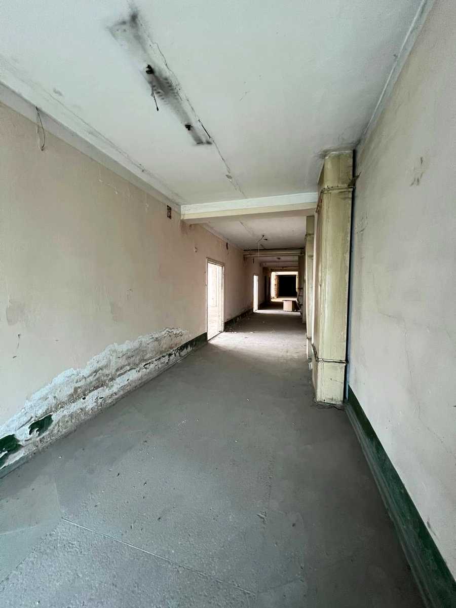 1864258579112828