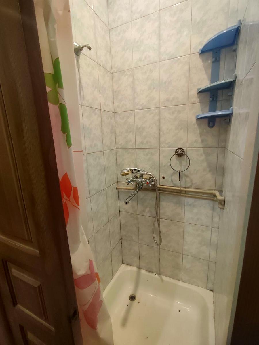 1864259890724294