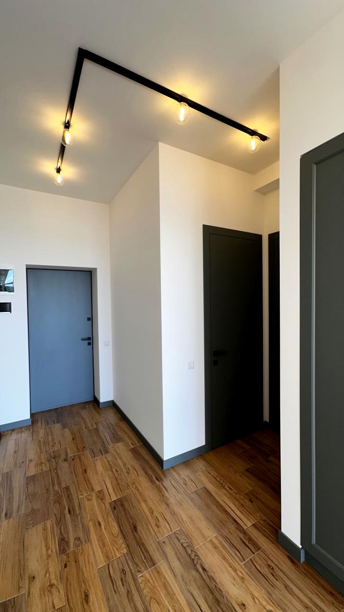 1864259943080900