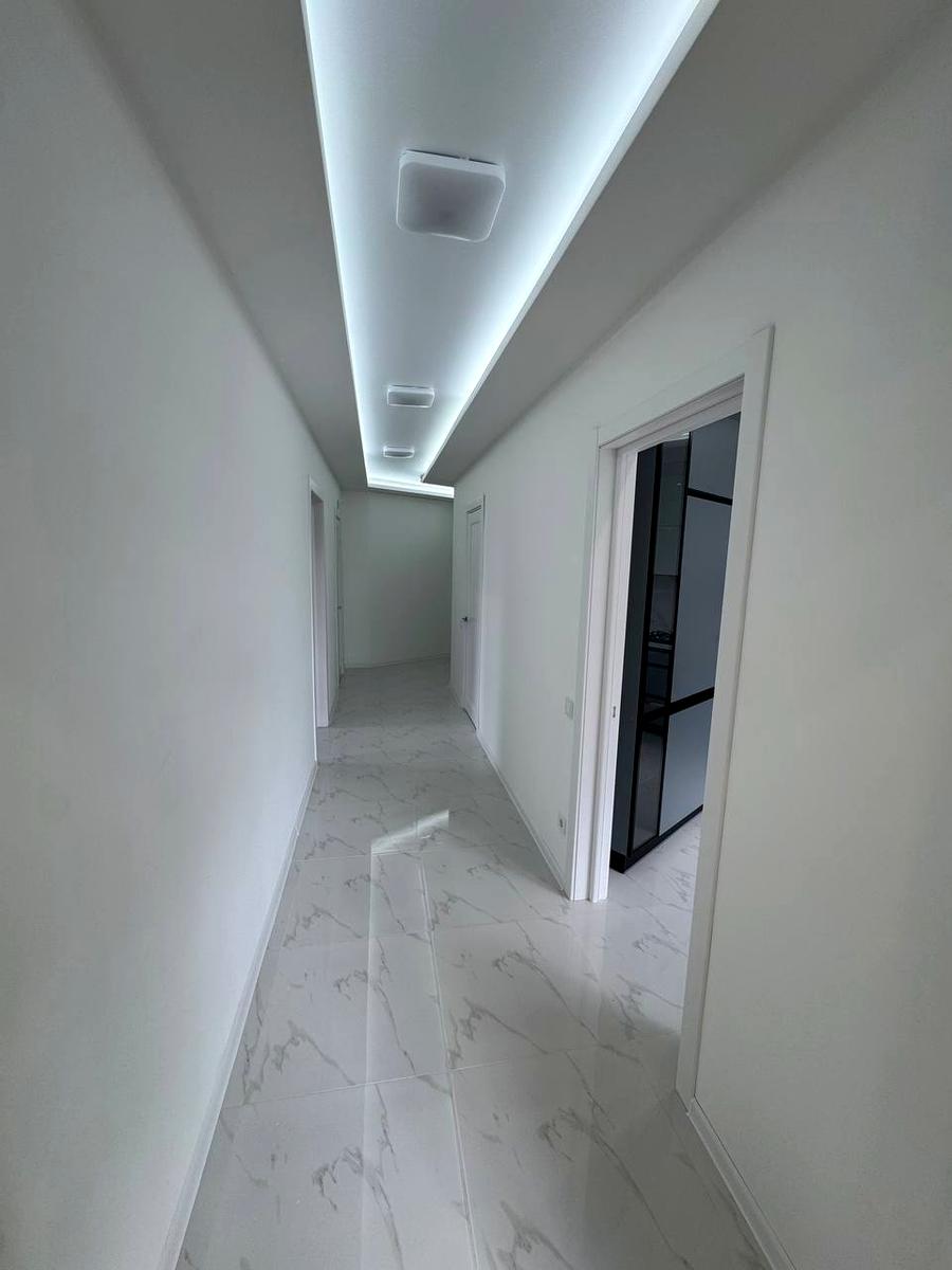 1864264159530092