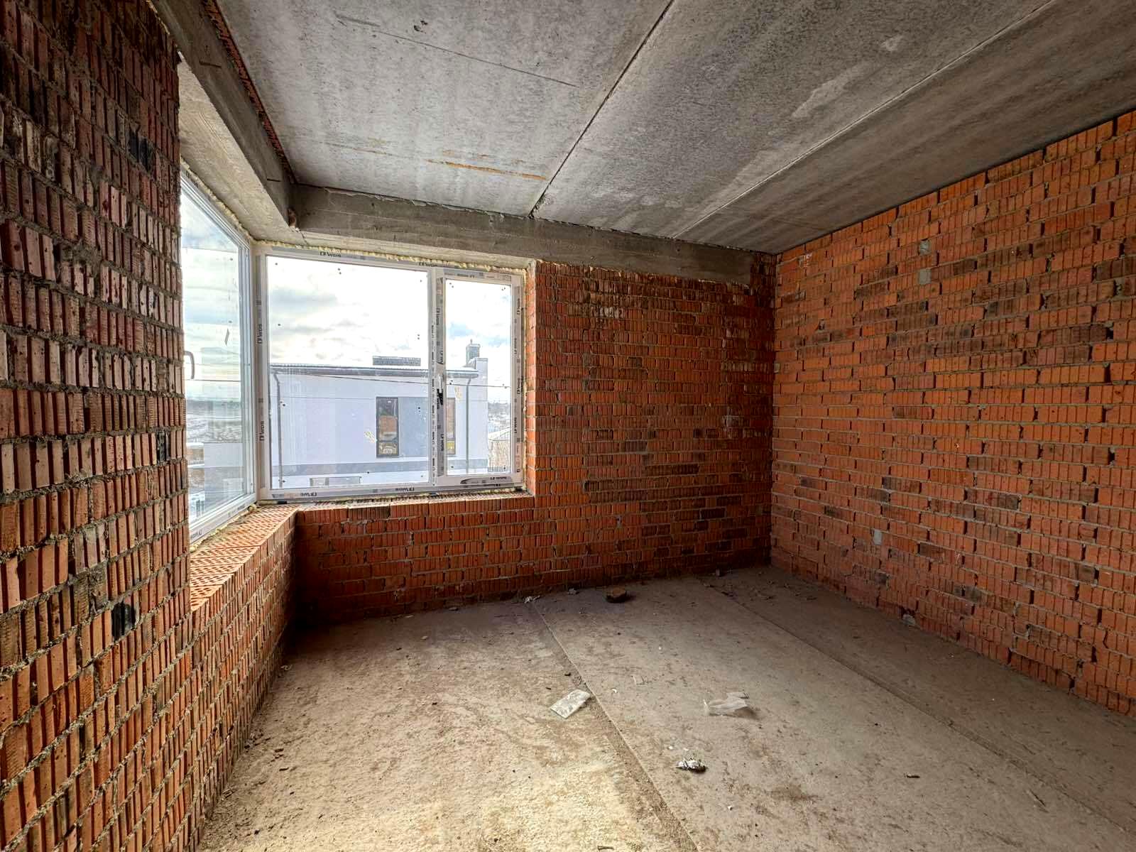 1864265797754831