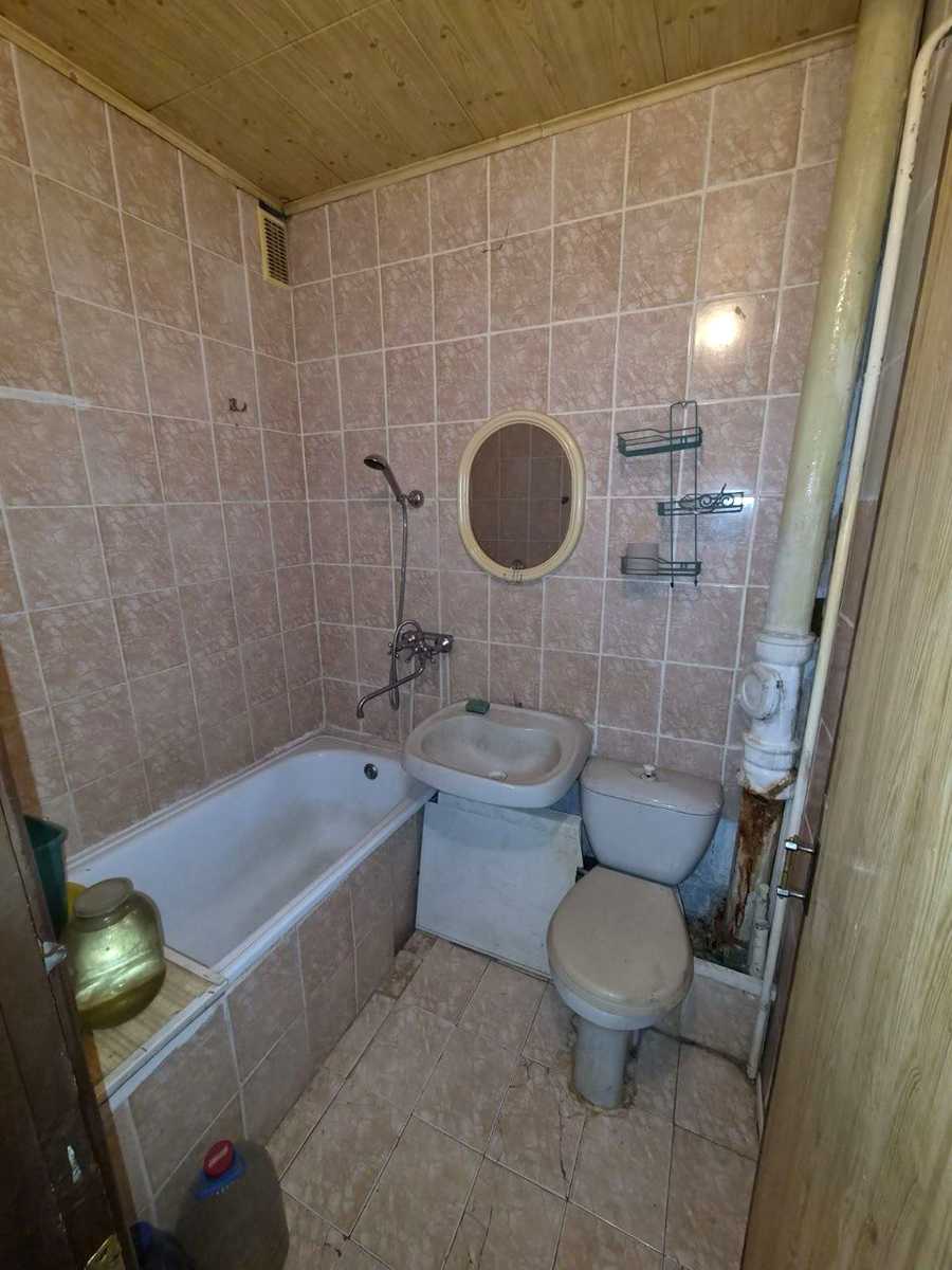 1864267181717396