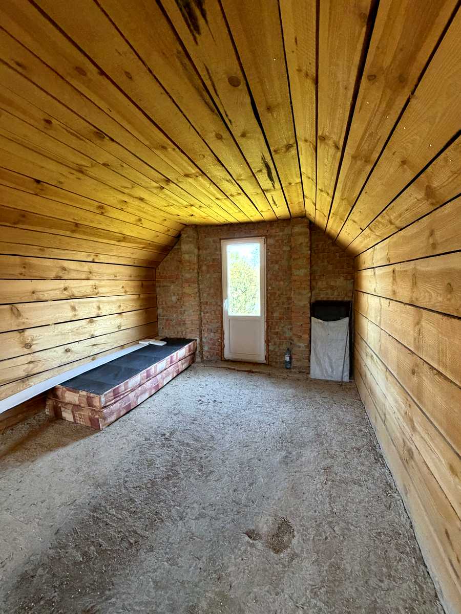 1864274657124581