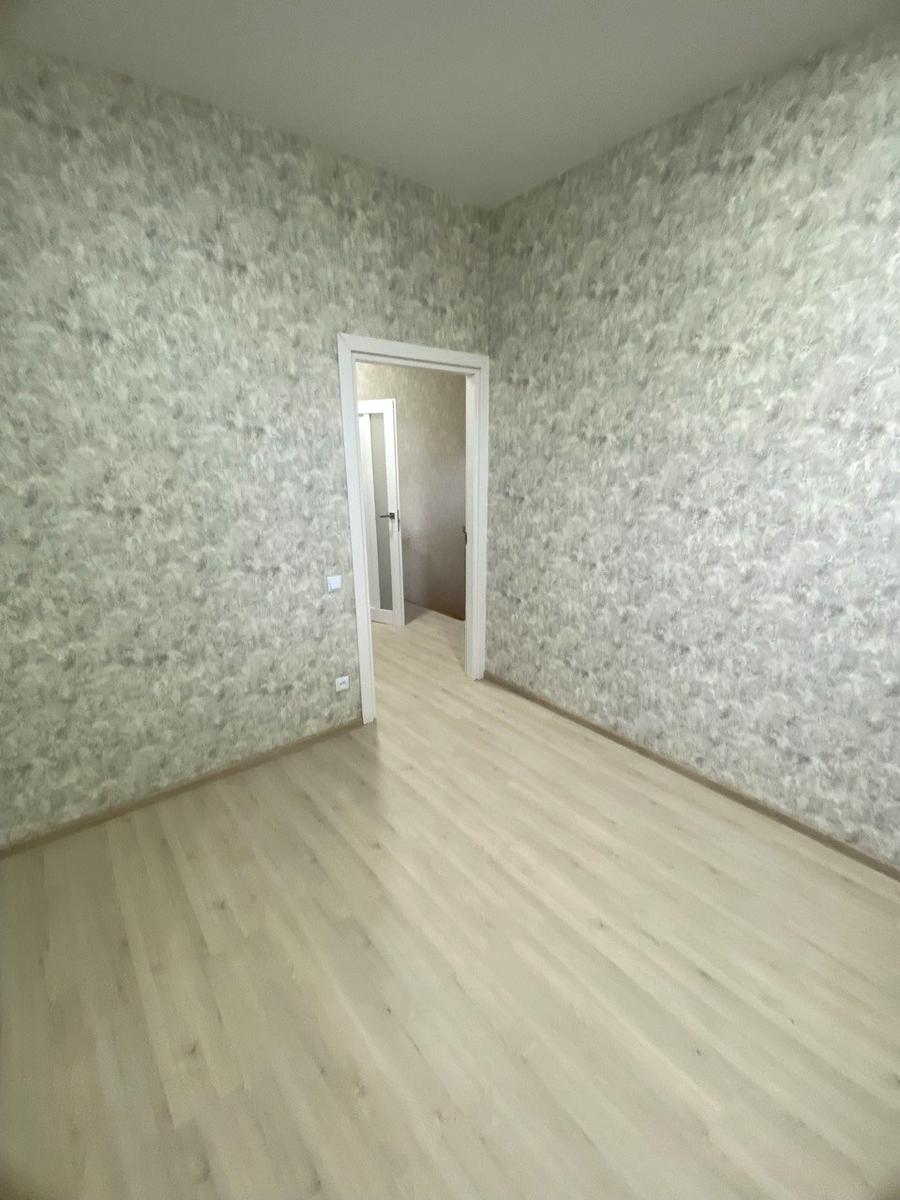 1864278800047841