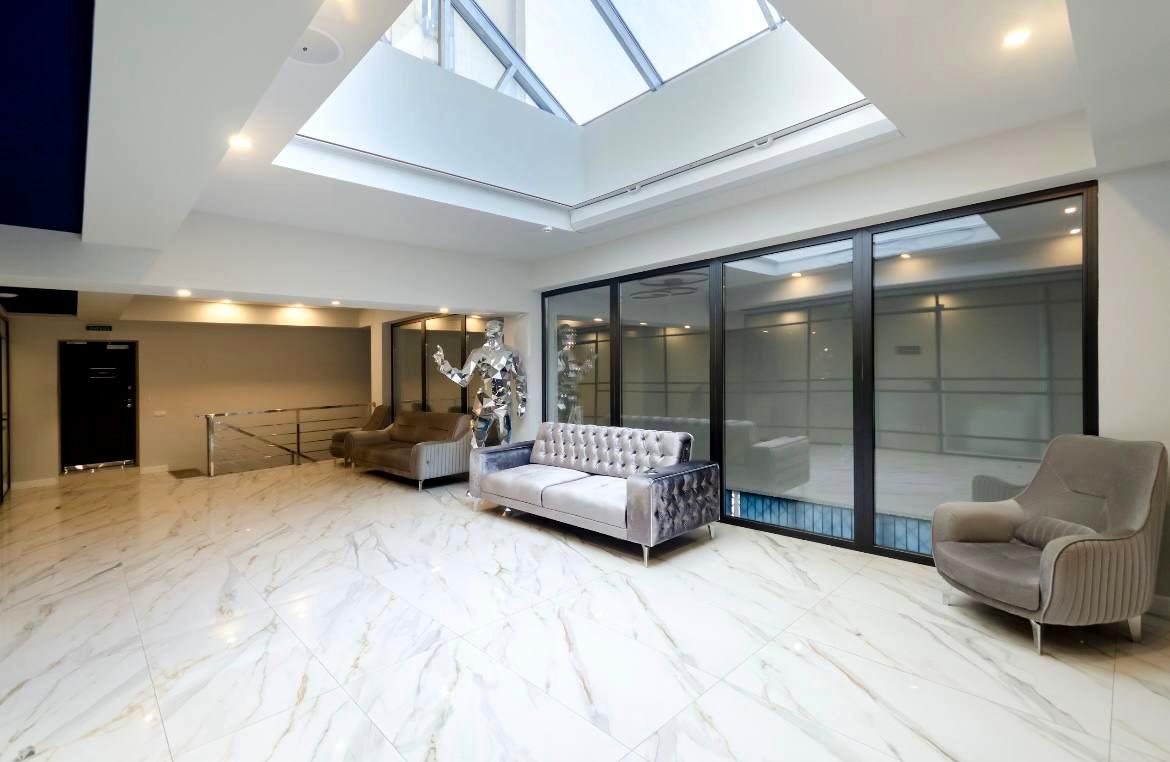 1864332060729387