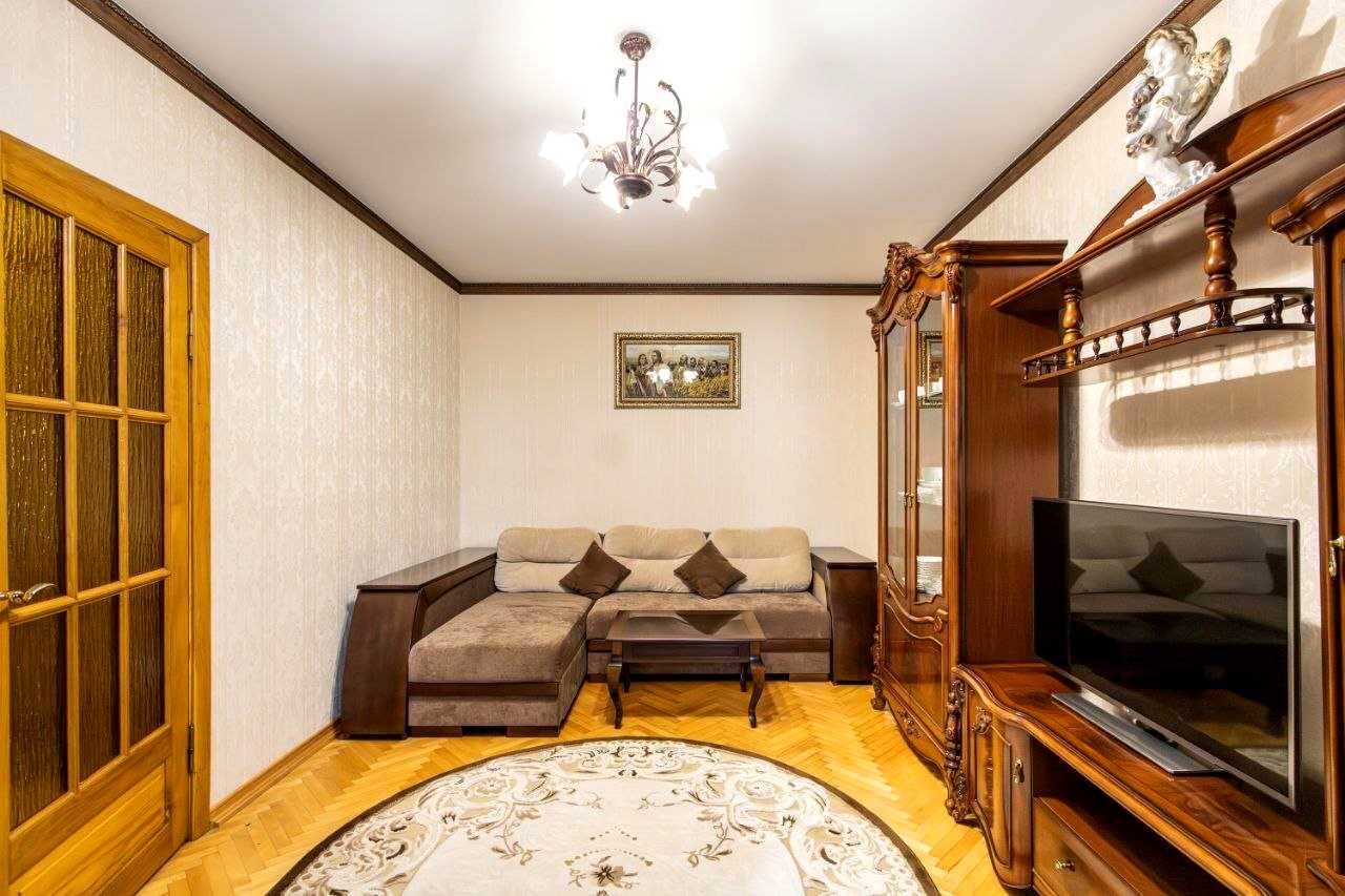 1864335014520678