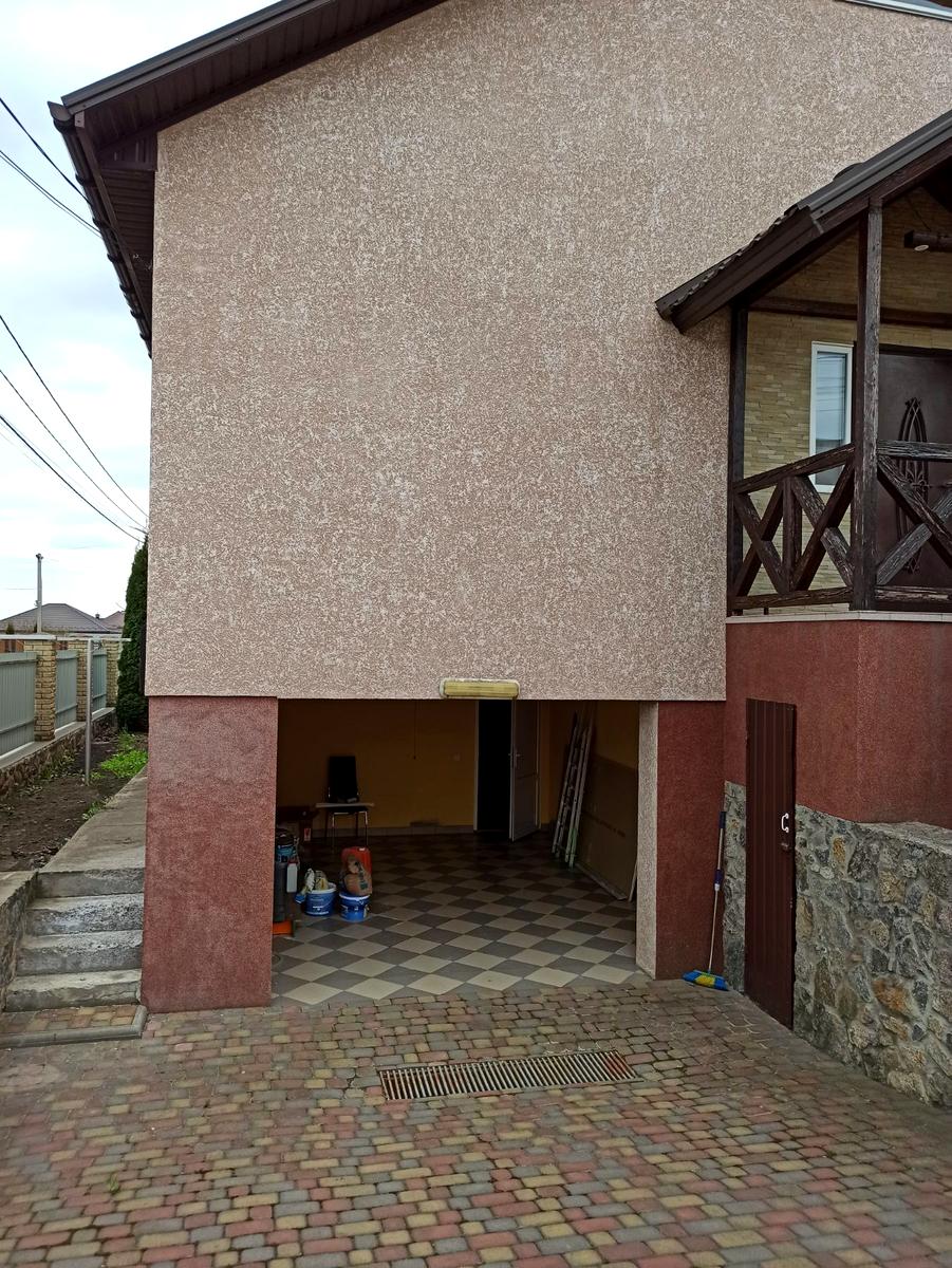 1864337033370786