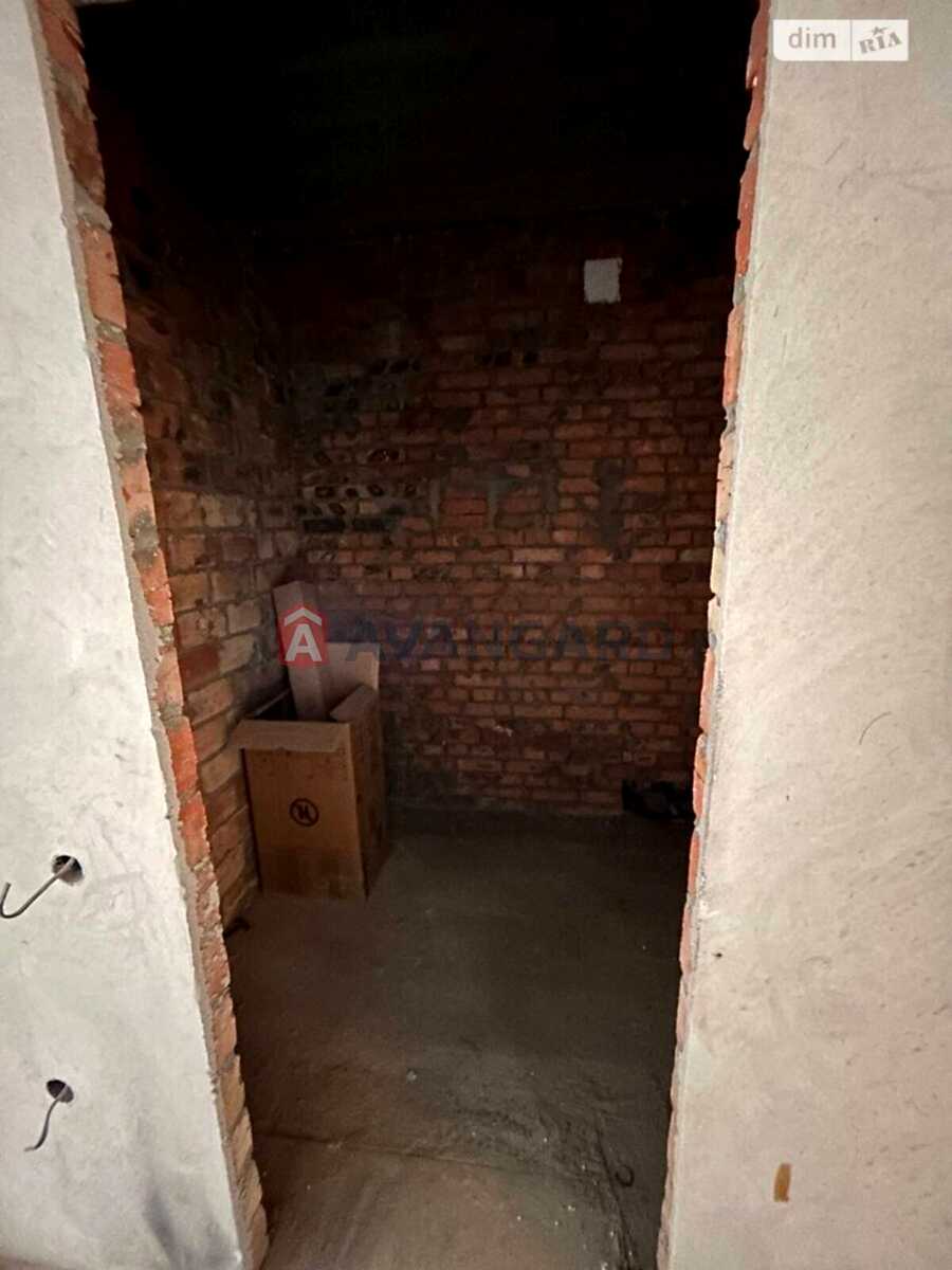1864340112172260
