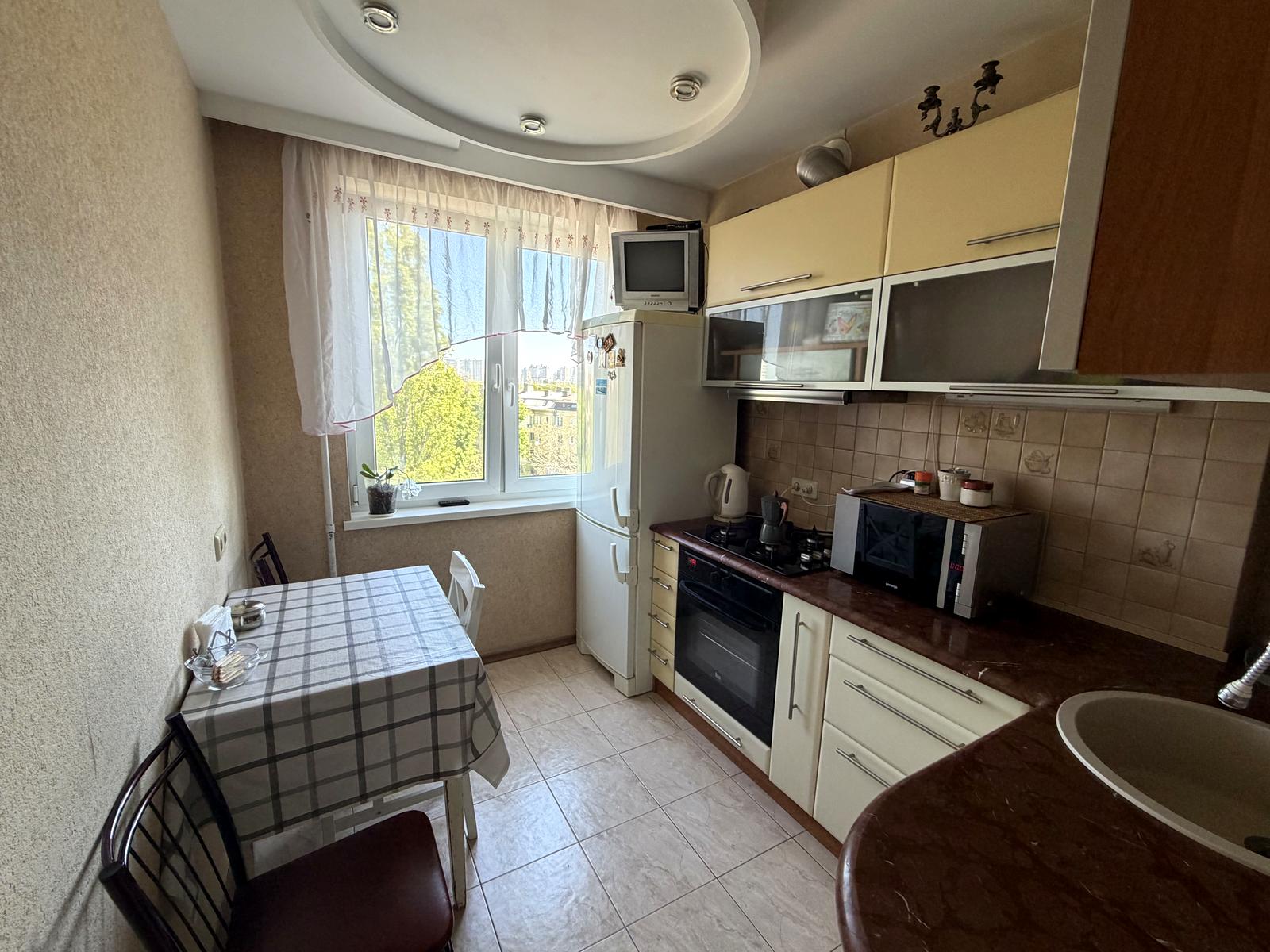 3-комнатная квартира по адресу ул. Бреуса (площадь 62 м²) - фото 2 3-комнатная квартира по адресу ул. Бреуса (площадь 62 м²) - Atlanta.ua - фото 2