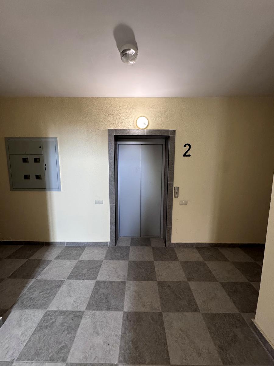 1864343765023399