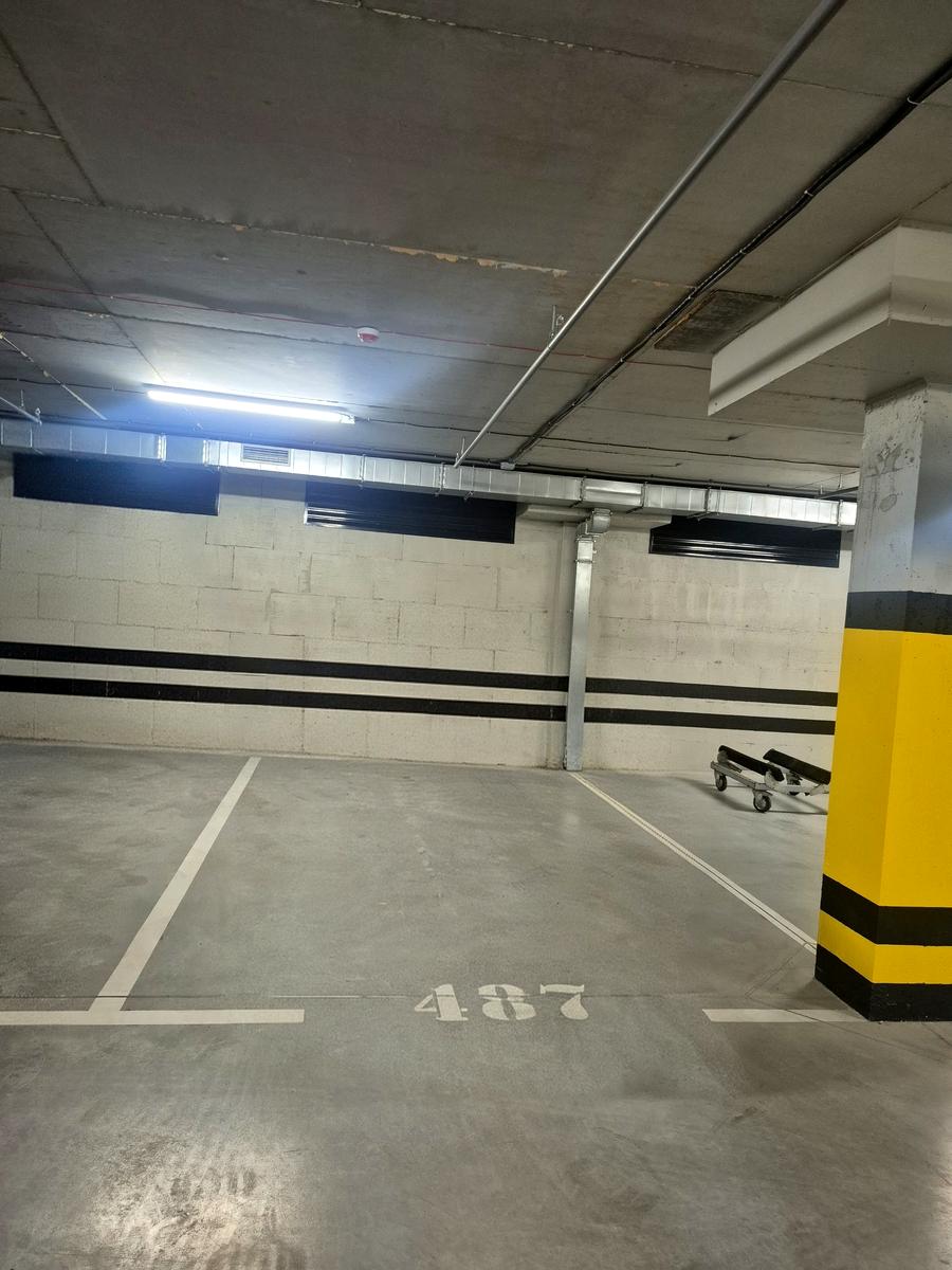 1864345572260588