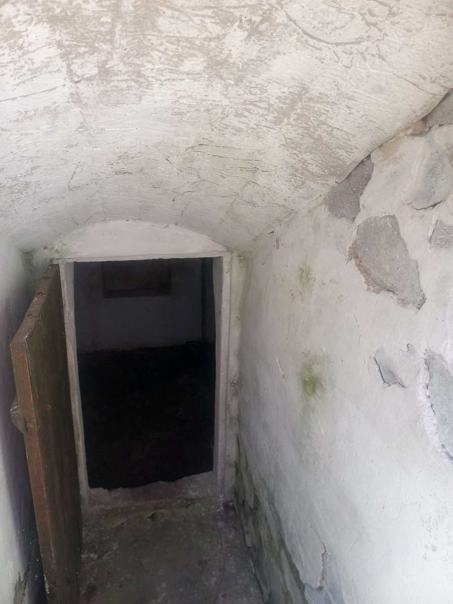 1864348566141210