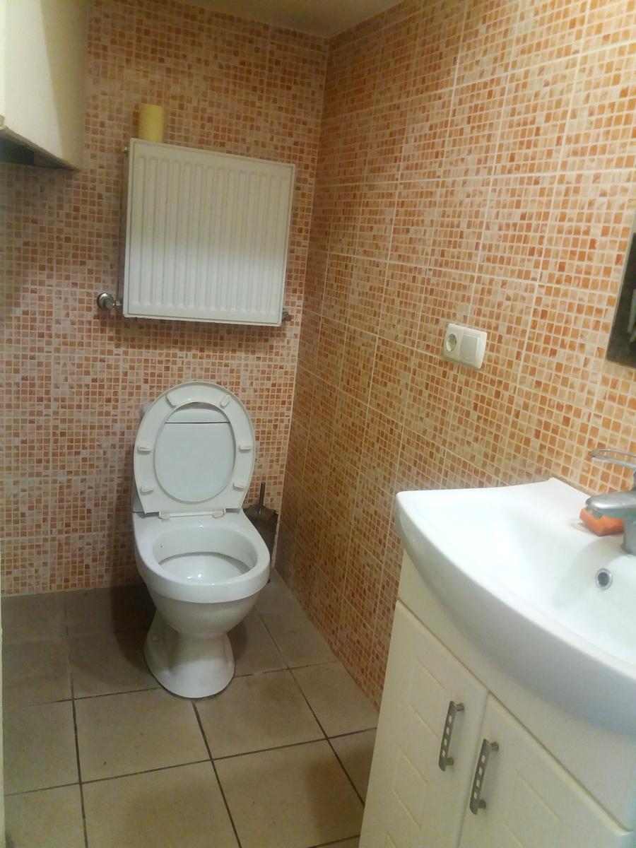1864351166042612
