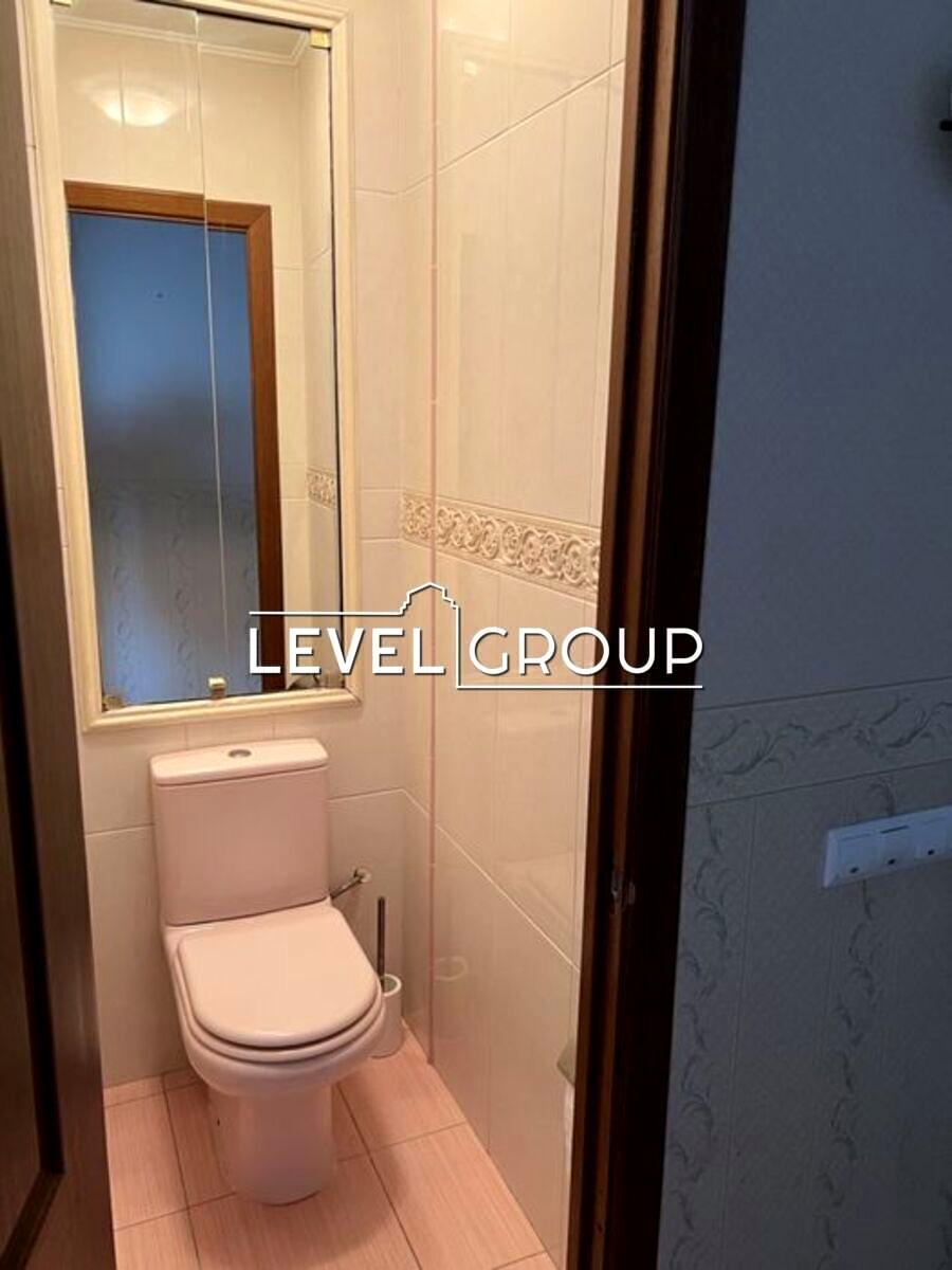 1864352716729926