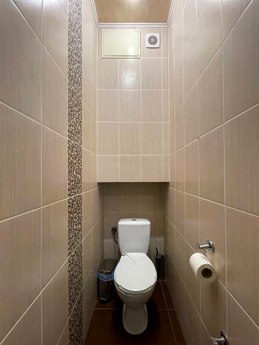 1864358139839941