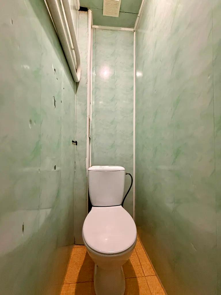 1864359076123932