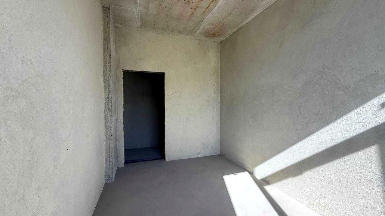 1864362781718115