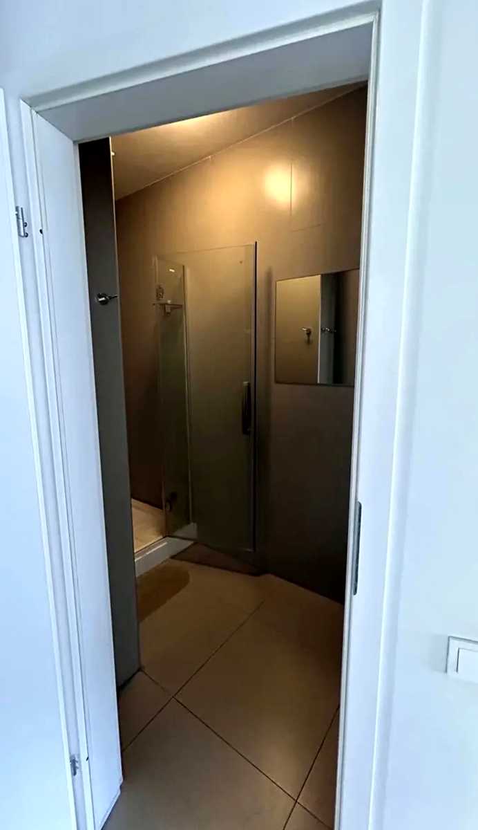 1864365555860063
