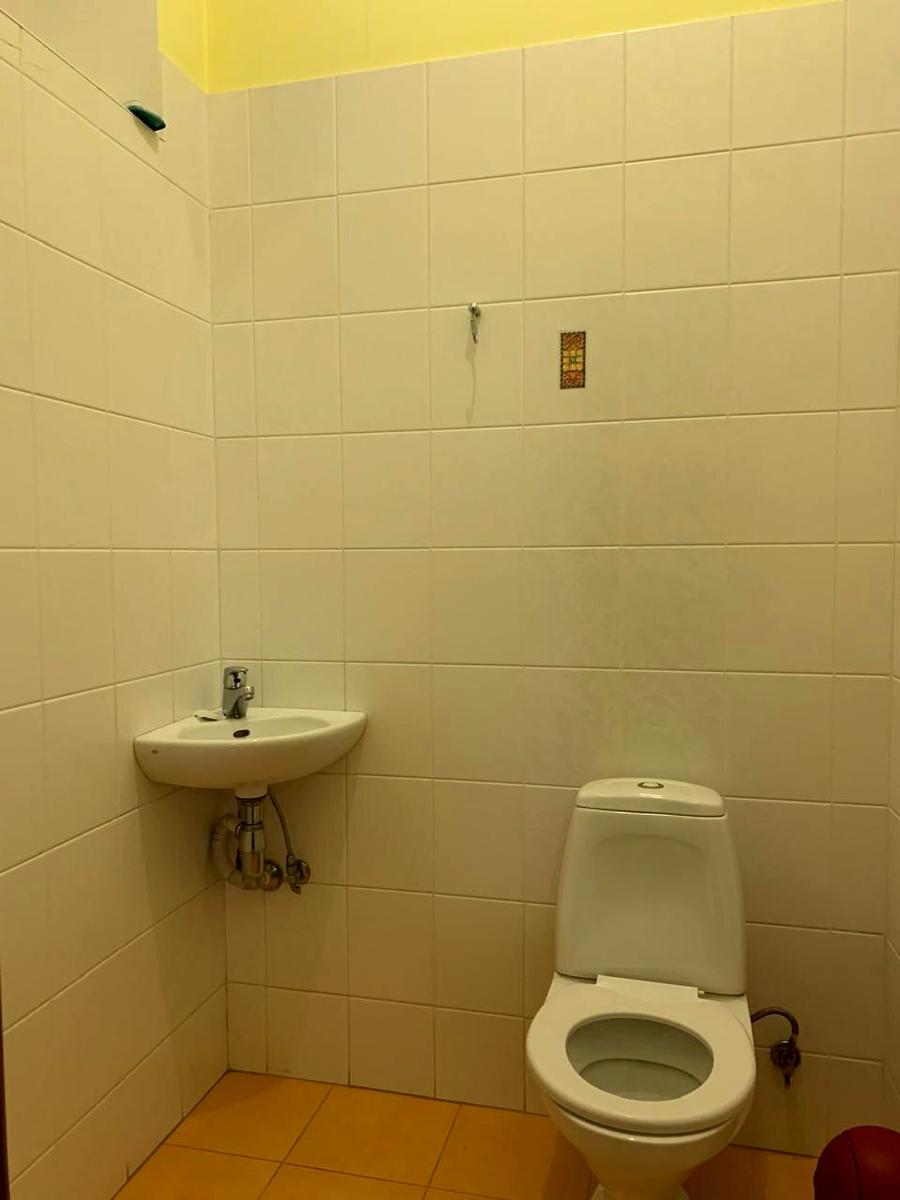 1864369557420140