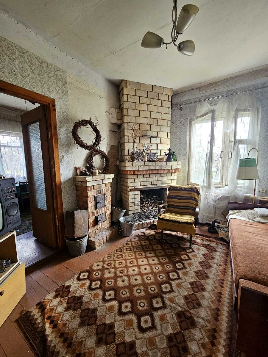 1864372969217840