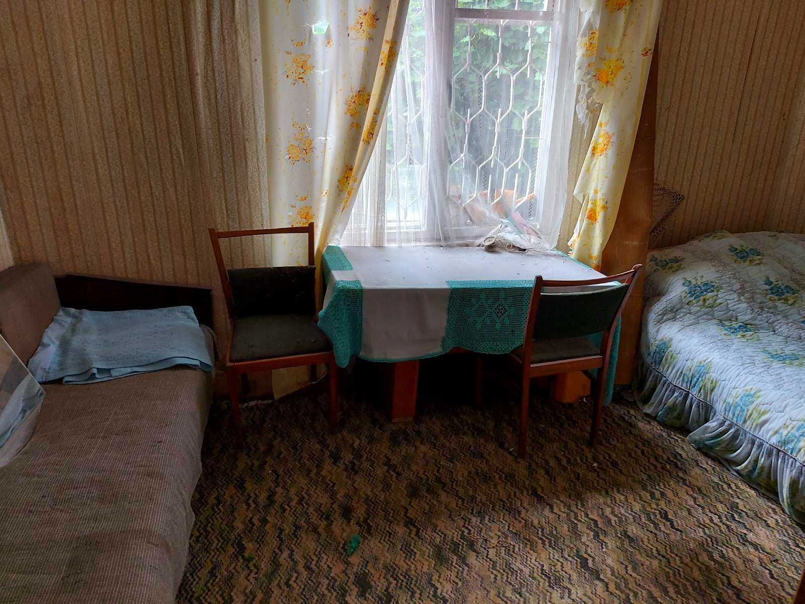 1864372972969807
