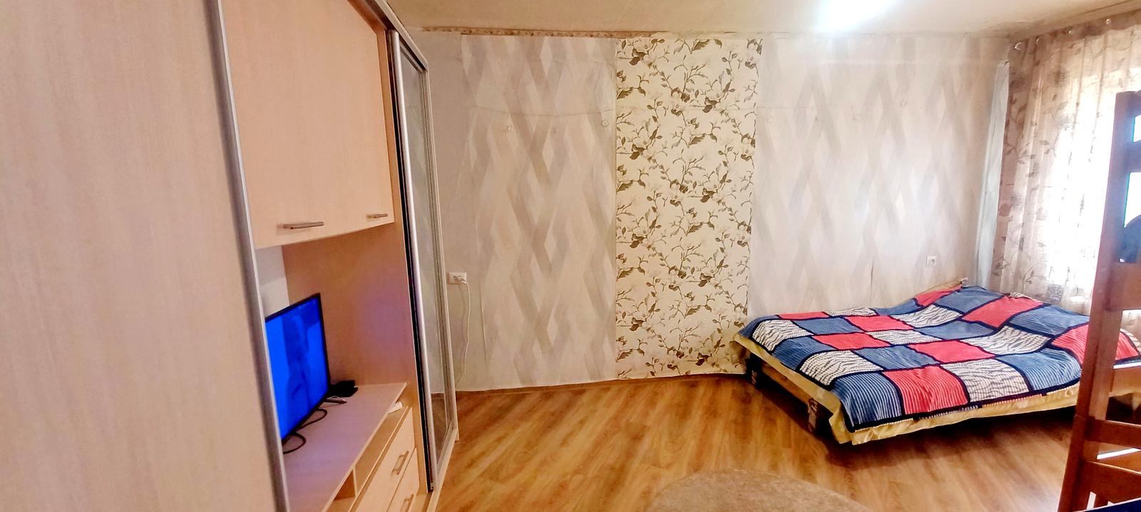1864381053590181