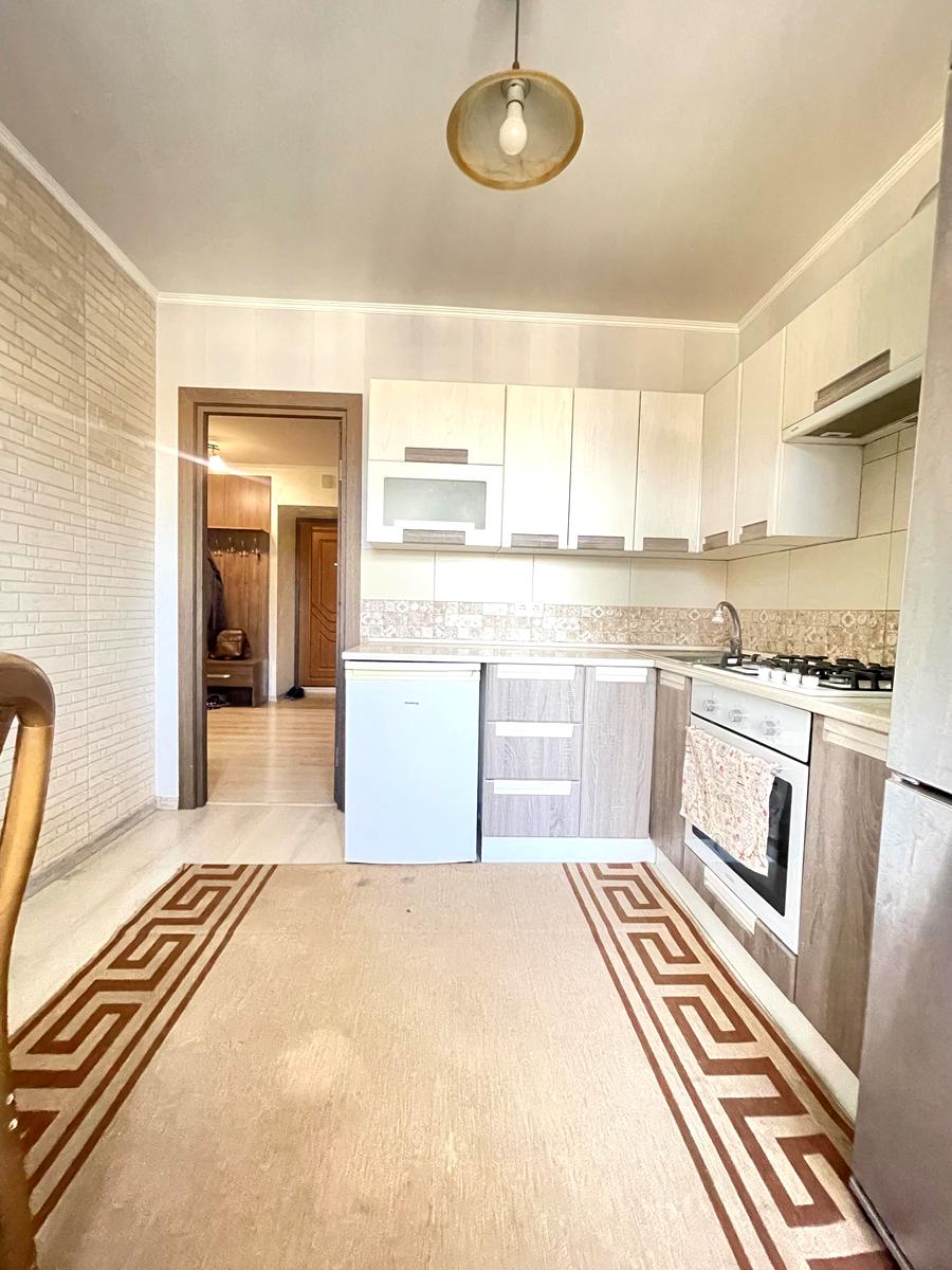 1864426852999427