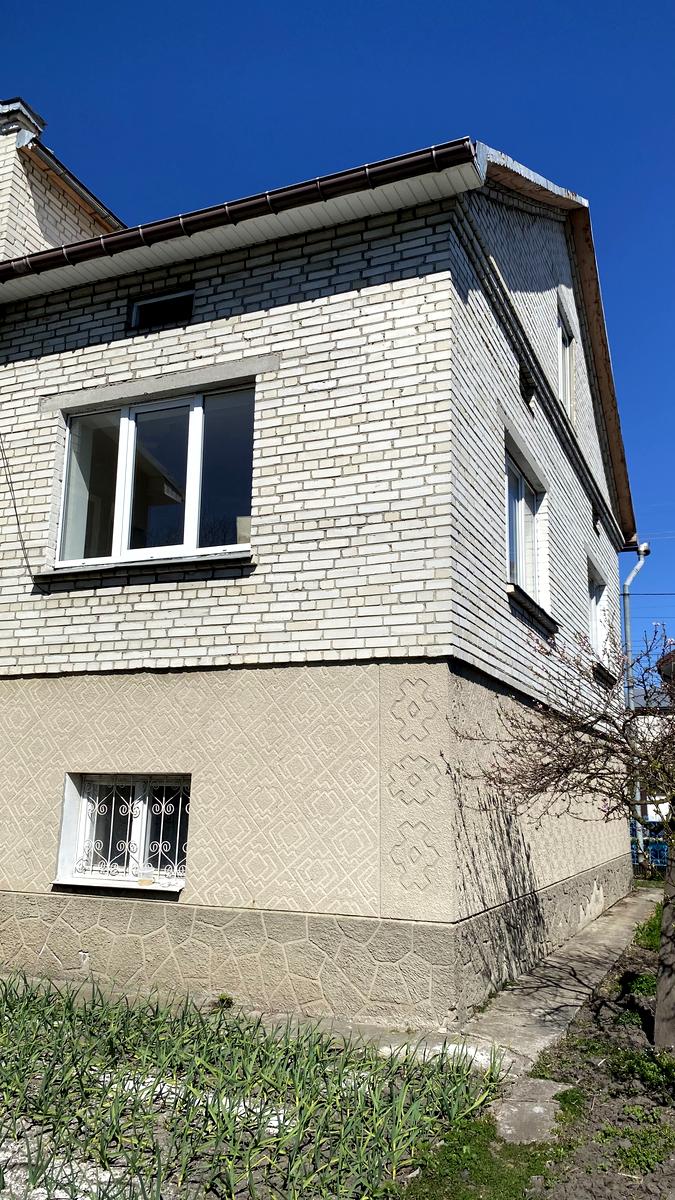 1864434180423467