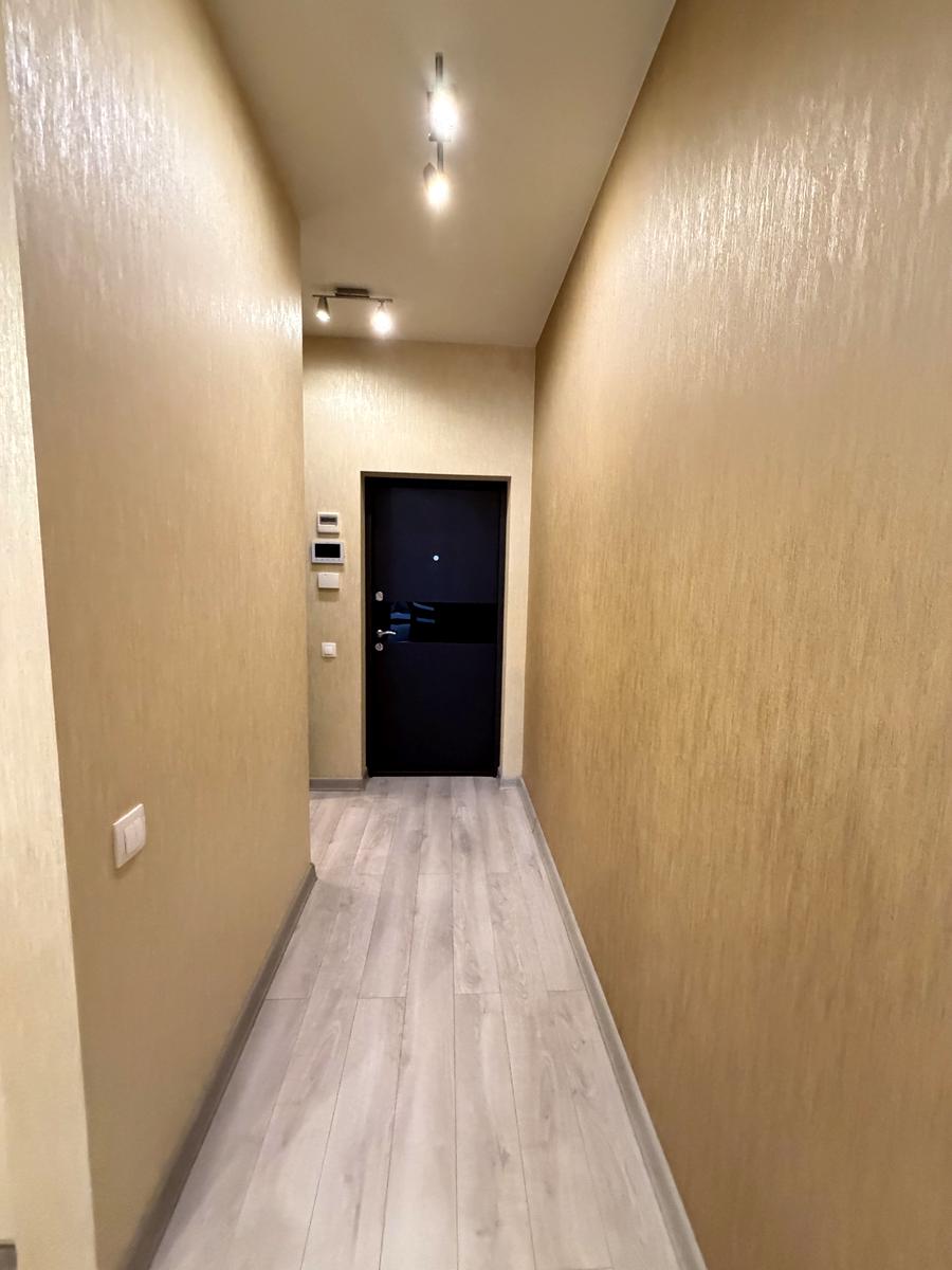 1864434299954453