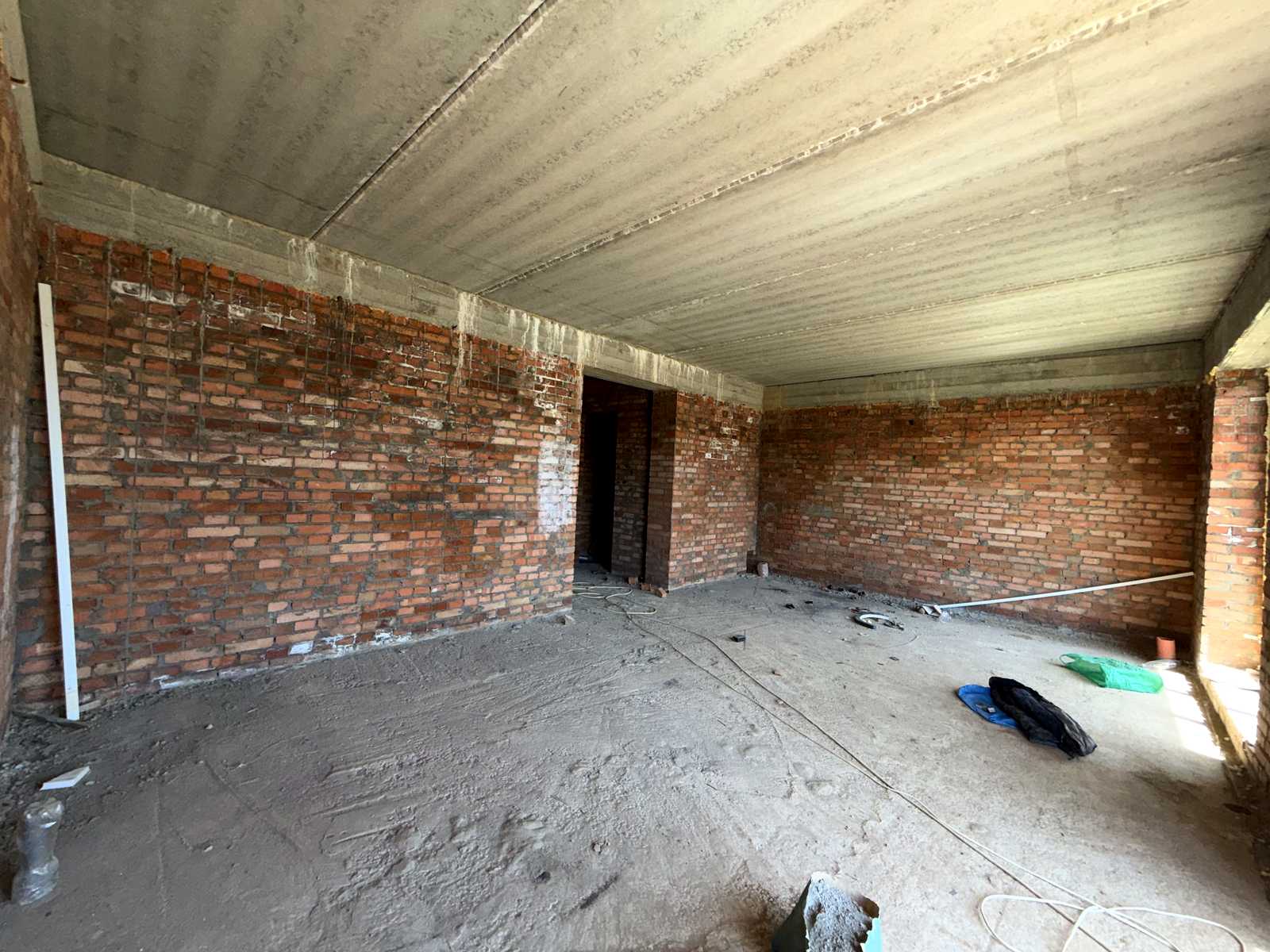 1864437270148595