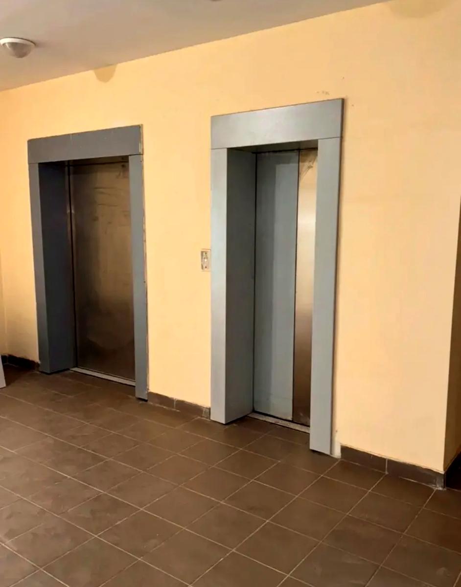 1864438954895381