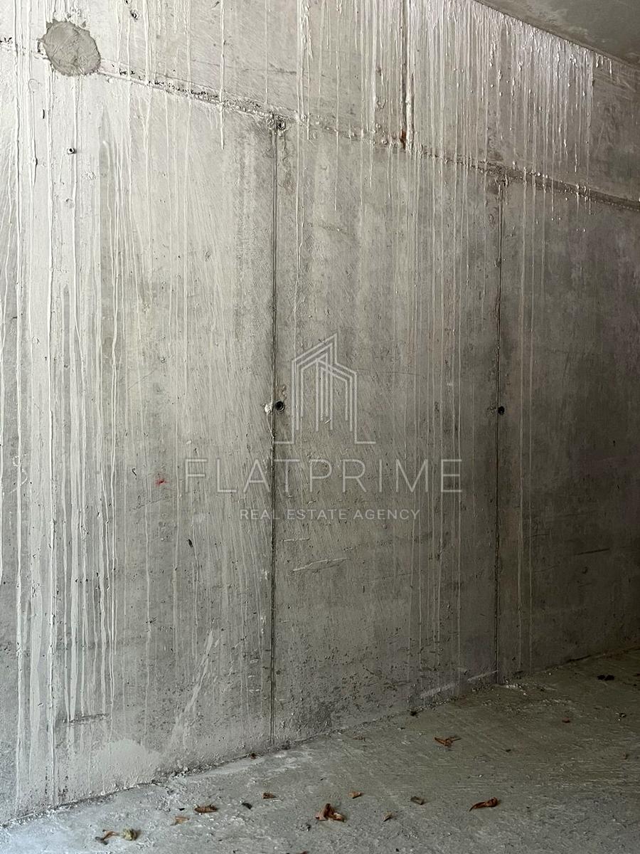 1864439068057034