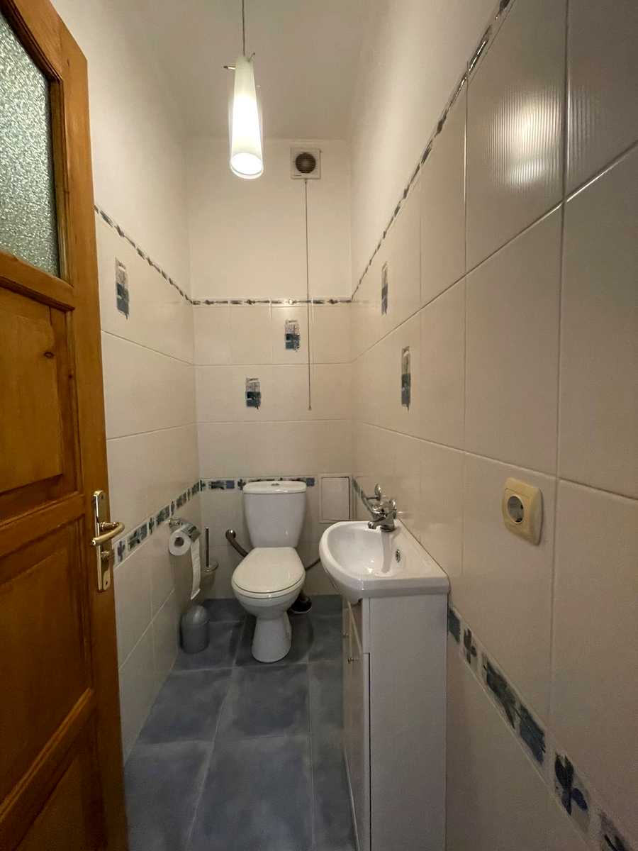 1864444599722873